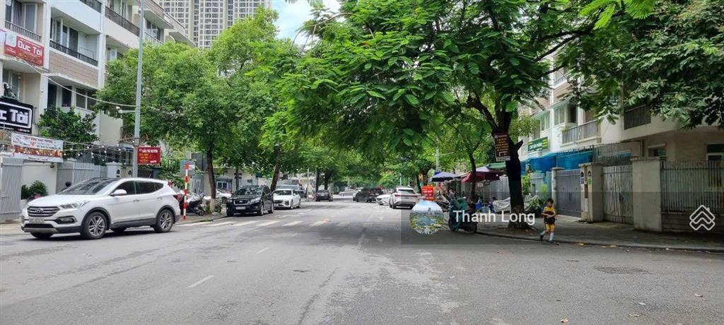 Cần bán gấp trong tháng lk an hưng  hà đông 83m2x5t phân lô, vỉa hè, kd. giá rẻ nhất thị trường