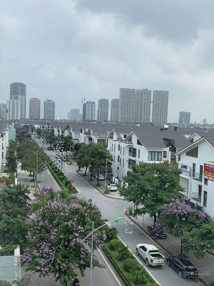 Chính chủ bán gấp trong tháng biệt thự an vượng villa 190m2, view gần hồ, sát đường lê quang đạo