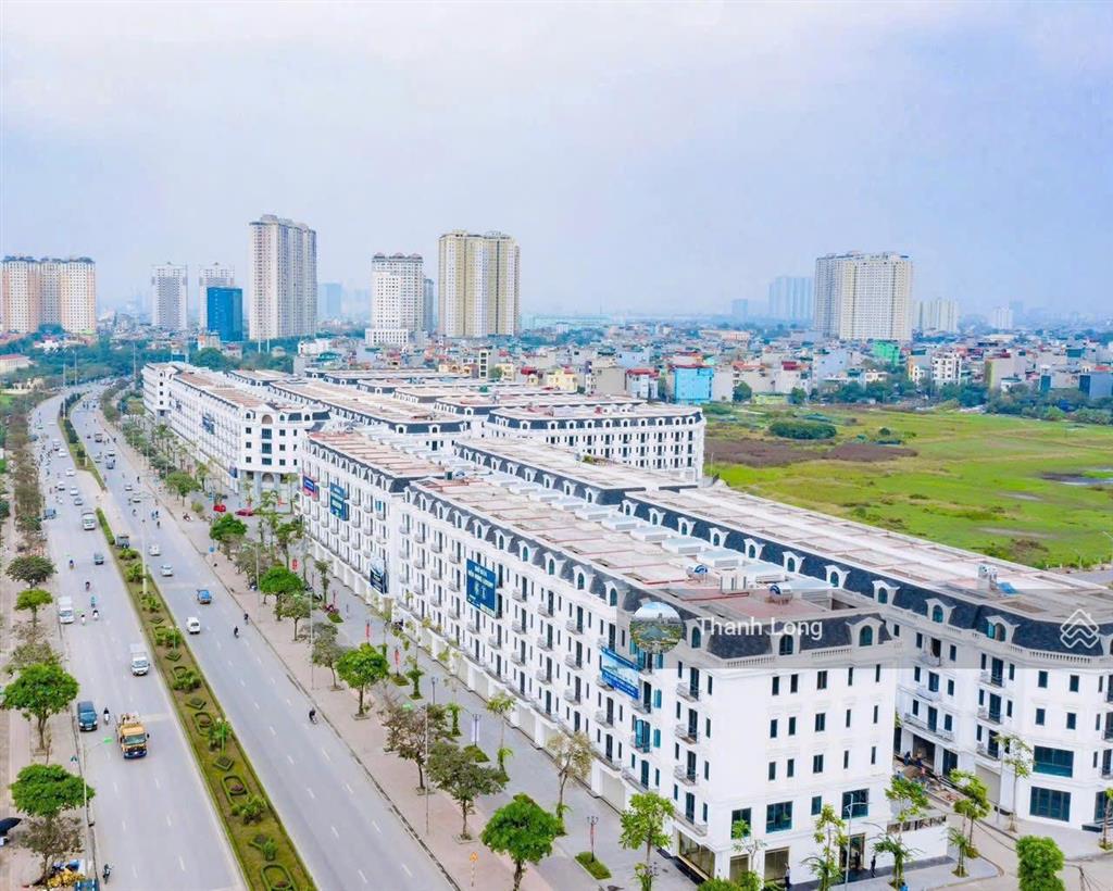 Shophouse luxury kiến hưng 135m2, hoàn thiện đẹp 7t thang máy, đường 50m đối diện công viên 9,2 ha