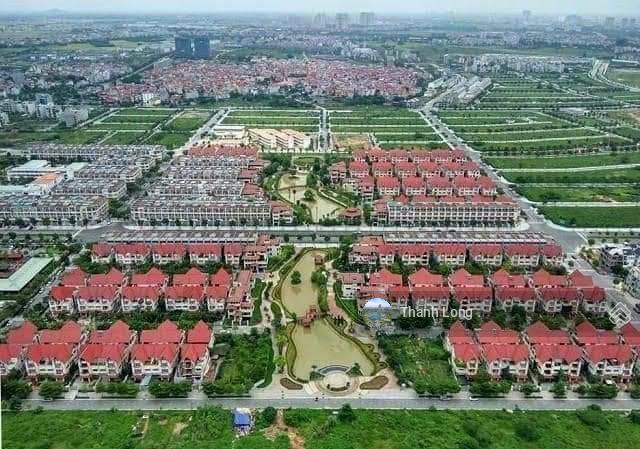 Chủ gửi bán 05 căn bt an hưng 240  376m2, view hồ điều hòa, an sinh tốt. giá tốt nhất thị trường