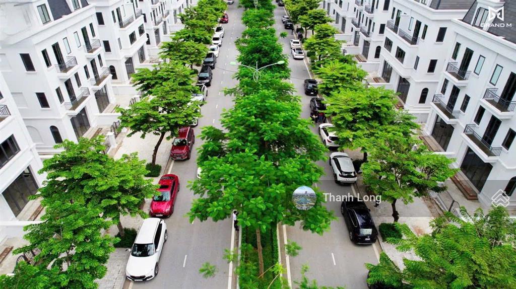 Bán cắt lỗ sâu biệt thự solasta mansion tại kđtm dương nội, dt 180m2. giá 2x tỷ bằng căn liền kề