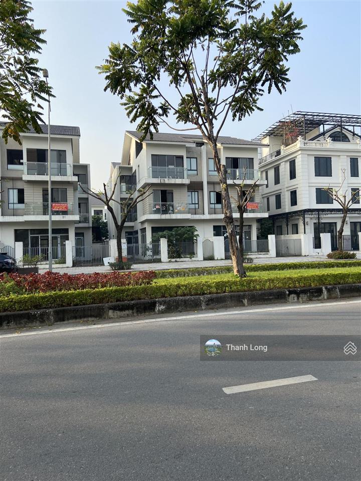Căn cho thuê biệt thự dương nội nam cường. dt 180m2. giá chỉ 13tr/th
