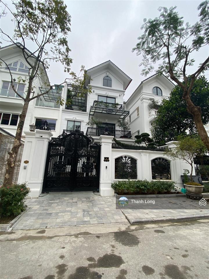 Chính chủ gửi bán căn biệt thự an khang villa 200m2, sát hồ. giá tốt hơn thị trường.  0979 264 ***