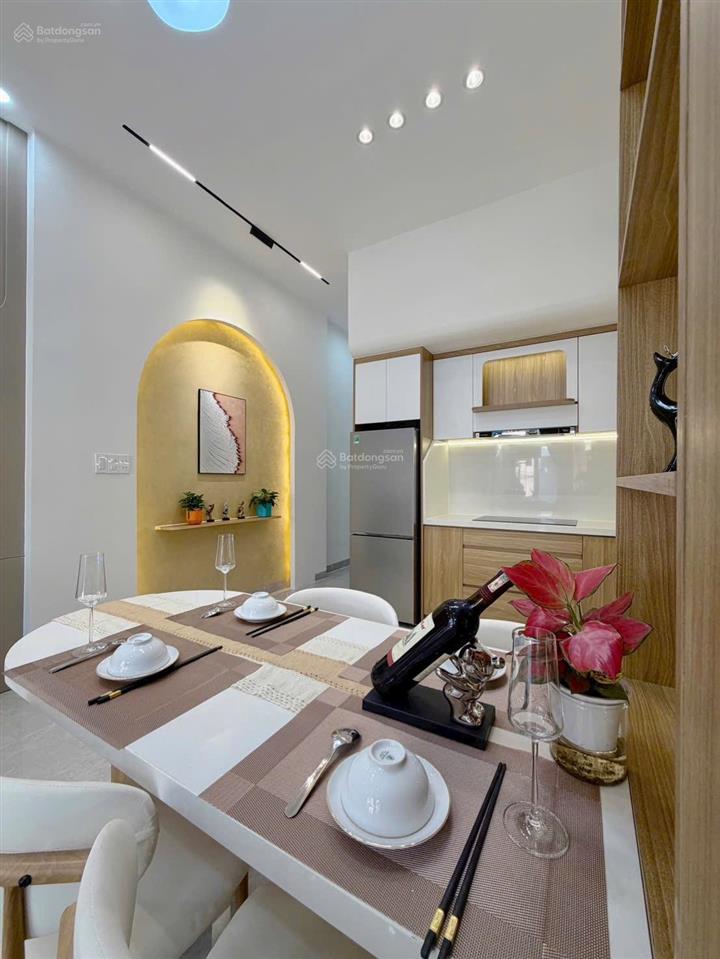 Bán nhà 2,5 tầng  kiệt 3m  251 thái thị bôi  thanh khê  đà nẵng. dt 56m2 ngang 4m. dtsd 150m2
