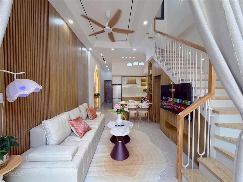 Bán nhà 2,5 tầng  kiệt 3m  251 thái thị bôi  thanh khê  đà nẵng. dt 56m2 ngang 4m. dtsd 150m2