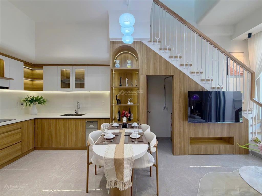Bán nhà 2,5 tầng  kiệt 3m  251 thái thị bôi  thanh khê  đà nẵng. dt 56m2 ngang 4m. dtsd 150m2
