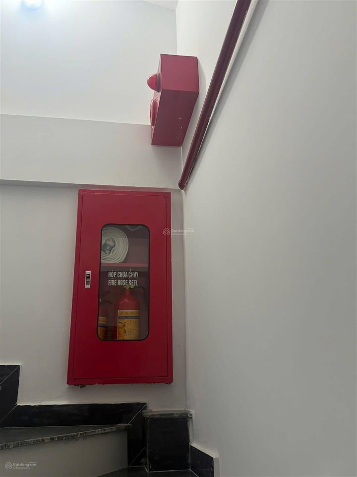 Bán nhà riêng phố ngọc hồi, 7 tầng thang máy, dòng tiền 500tr/ năm, kinh doanh bất chấp, gần chợ.