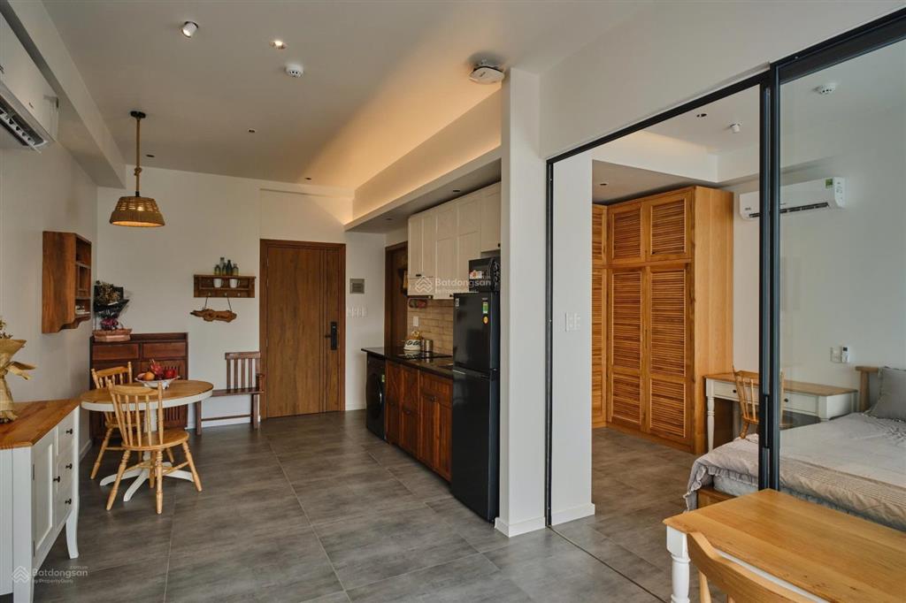 Căn hộ dịch vụ bancol full nội thất siêu ưu đãi ngay phan xích long