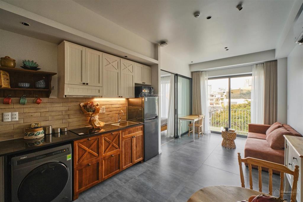 Căn hộ dịch vụ bancol full nội thất siêu ưu đãi ngay phan xích long