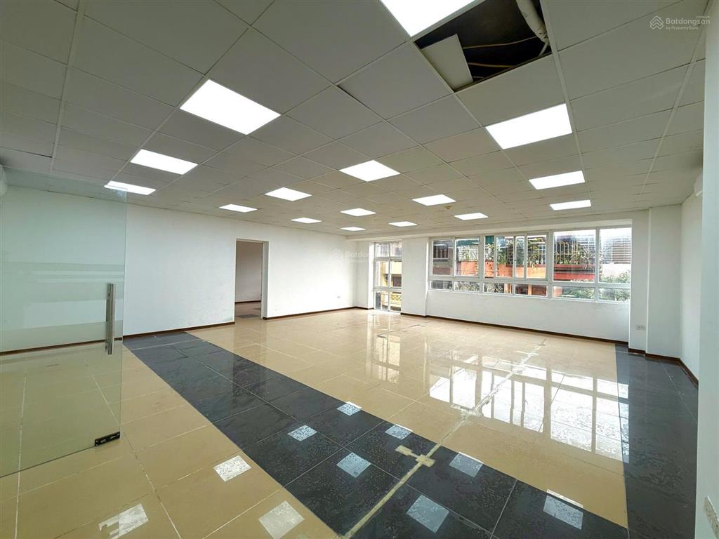 Cho thuê văn phòng trương công giai gần khúc thừa dụ 10 triệu/th