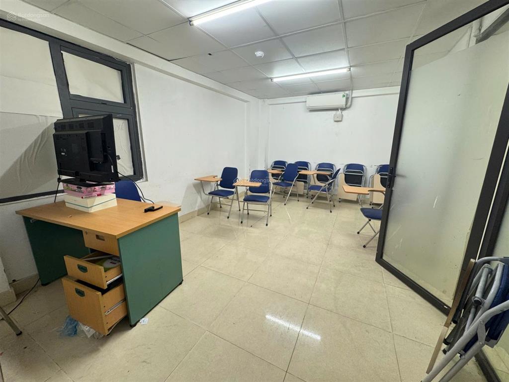 Cho thuê văn phòng 30m2, 5 triệu vnd tại trần vỹ, cầu diễn, nam từ liêm, hà nội giá tốt