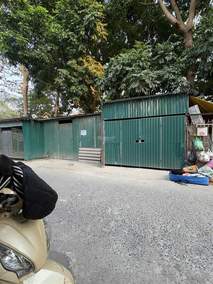 Cho thuê nhà 65m2 ngõ 68 phú diễn, phù hợp vừa ở vừa làm kho