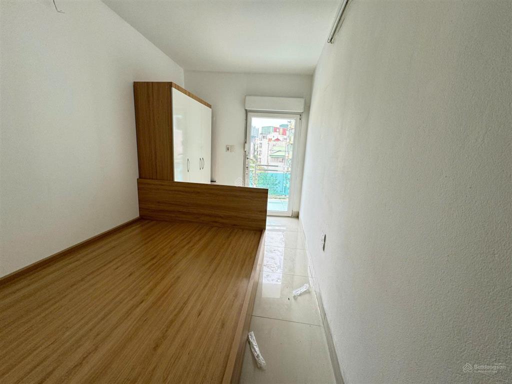 Cho thuê căn hộ 2 ngủ 1 khách doãn kế thiện đủ đồ rộng 60m²