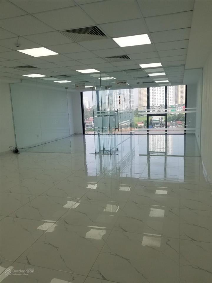 Cho thuê văn phòng giáp bát, diện tích 60m2, giá thuê 9 triệu, chính chủ