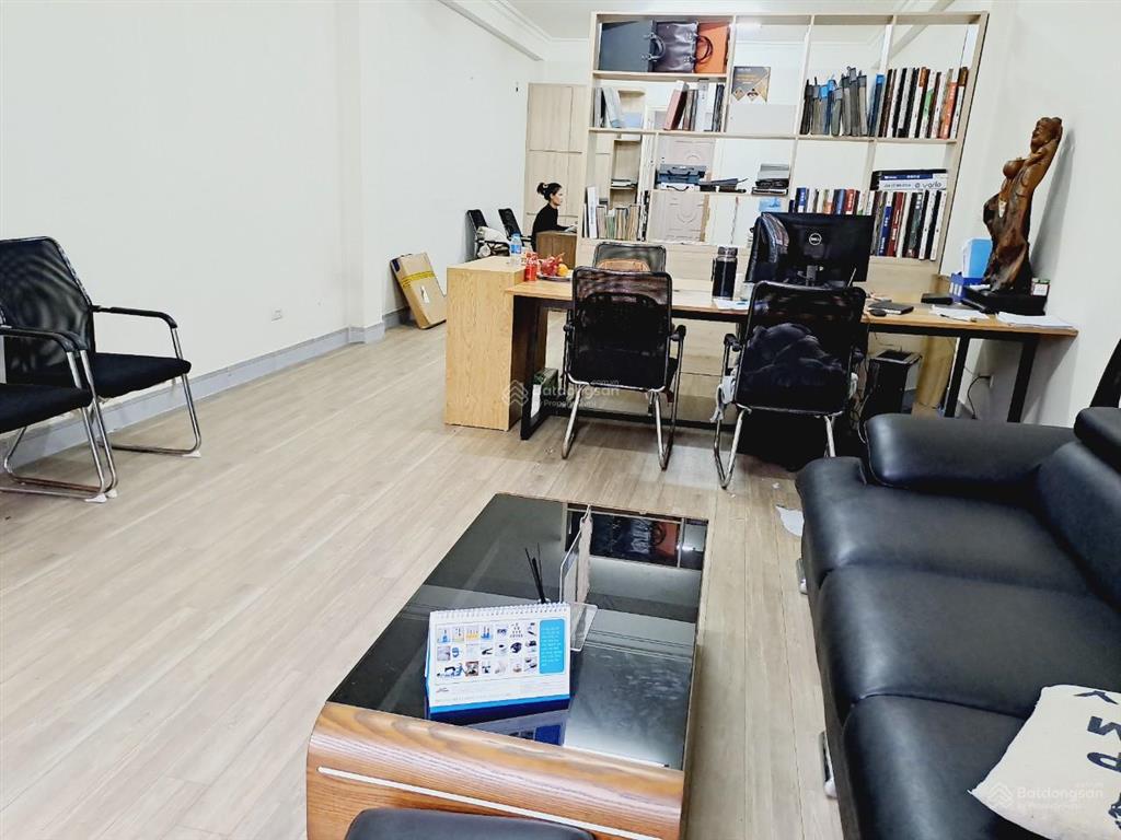 Hot! cho thuê văn phòng tại đường hoàng mai, hoàng liệt, hoàng mai, hà nội, 14,5 triệu, 120m2