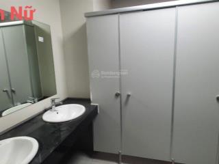 Cho thuê cửa hàng tại giải phóng, 20 triệu/th, 100m2, mặt tiền 10m, hàng hiếm tốt
