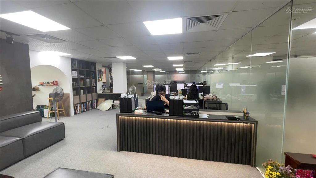 Cho thuê văn phòng tại trương công giai, dịch vọng, cầu giấy, hà nội, 18 triệu, 100m2
