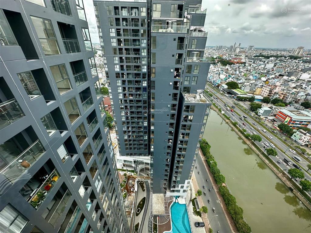 Cho bán căn hộ daqua phường phú định