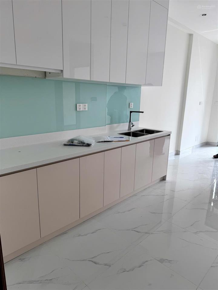 Cần bán căn hộ daqua view sông  301 bên bình đông  quận 8