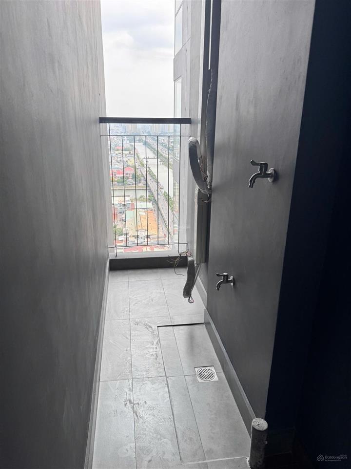 Cần bán căn hộ daqua view sông  301 bên bình đông  quận 8