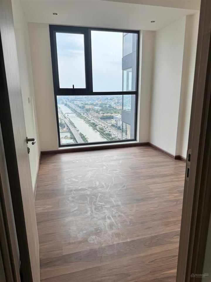 Cần bán căn hộ daqua view sông  301 bên bình đông  quận 8