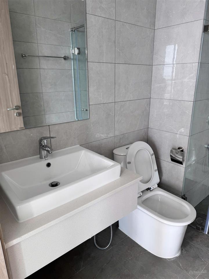Cần bán căn hộ daqua view sông  301 bên bình đông  quận 8