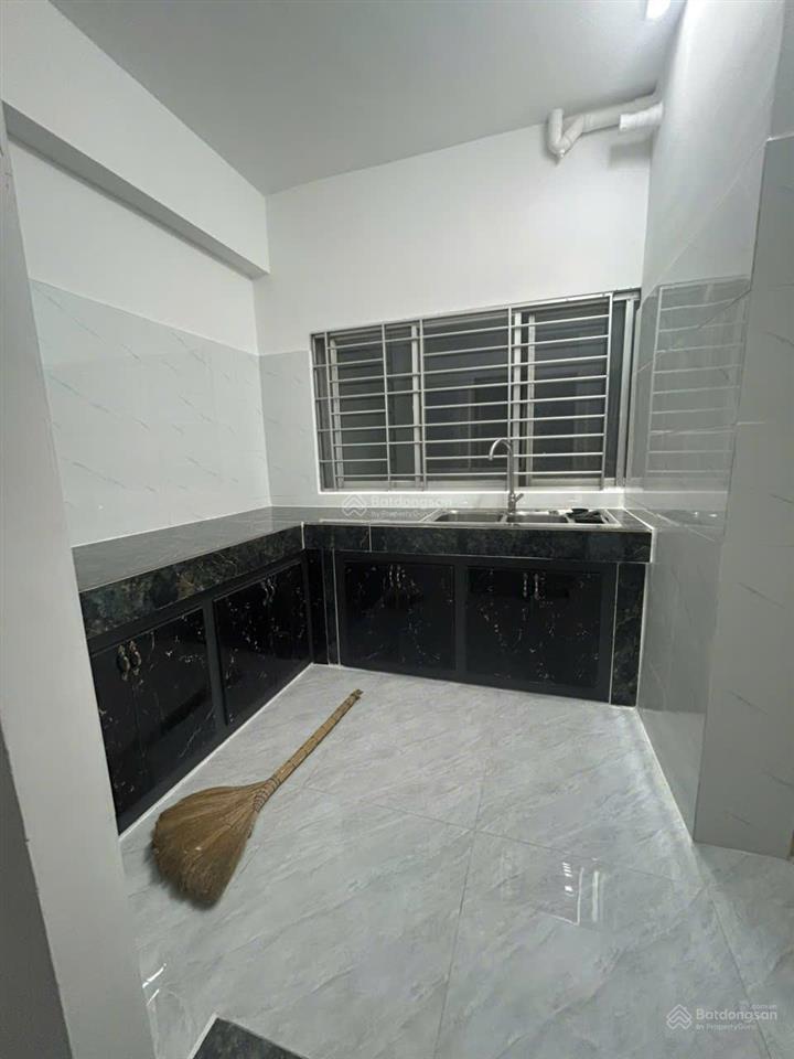 Cần bán căn hộ chung cư resco  hưng phú q8