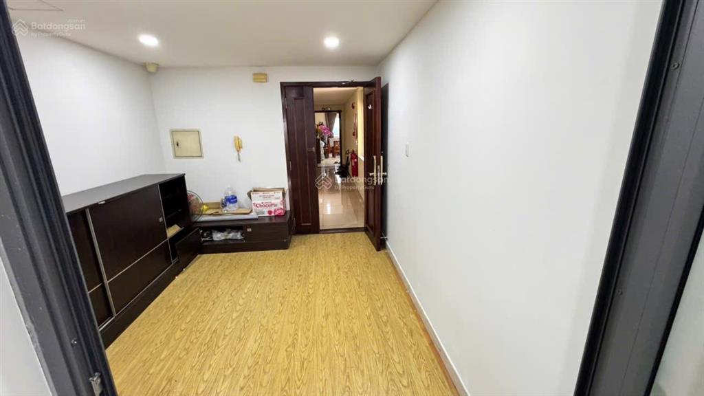 Cần bán căn hộ hùng vương plaza tọa lạc tại 126 hồng bàng quận 5