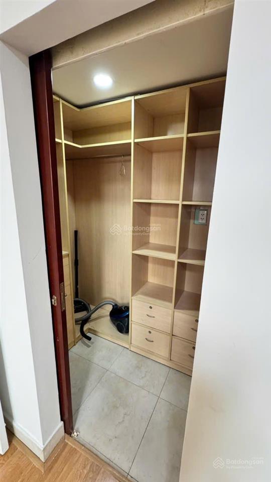 Cần bán căn hộ hùng vương plaza tọa lạc tại 126 hồng bàng quận 5