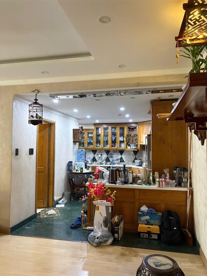 Cần bán căn hộ hùng vương plaza tọa lạc tại 126 hồng bàng quận 5