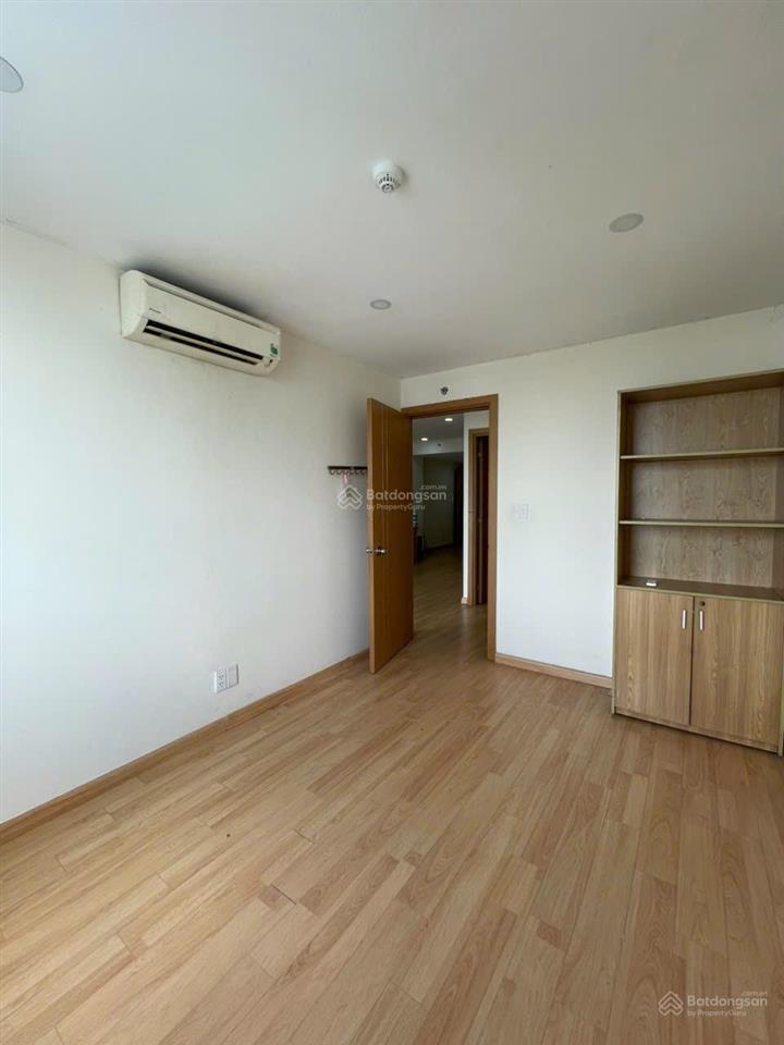Cần cho thuê căn hộ starlight q6