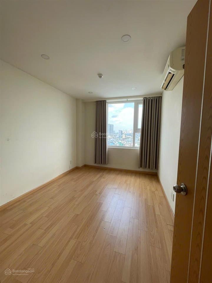 Cần cho thuê căn hộ starlight q6