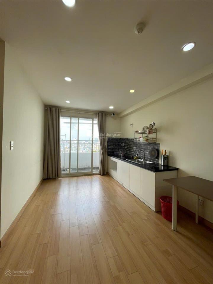 Cần cho thuê căn hộ starlight q6