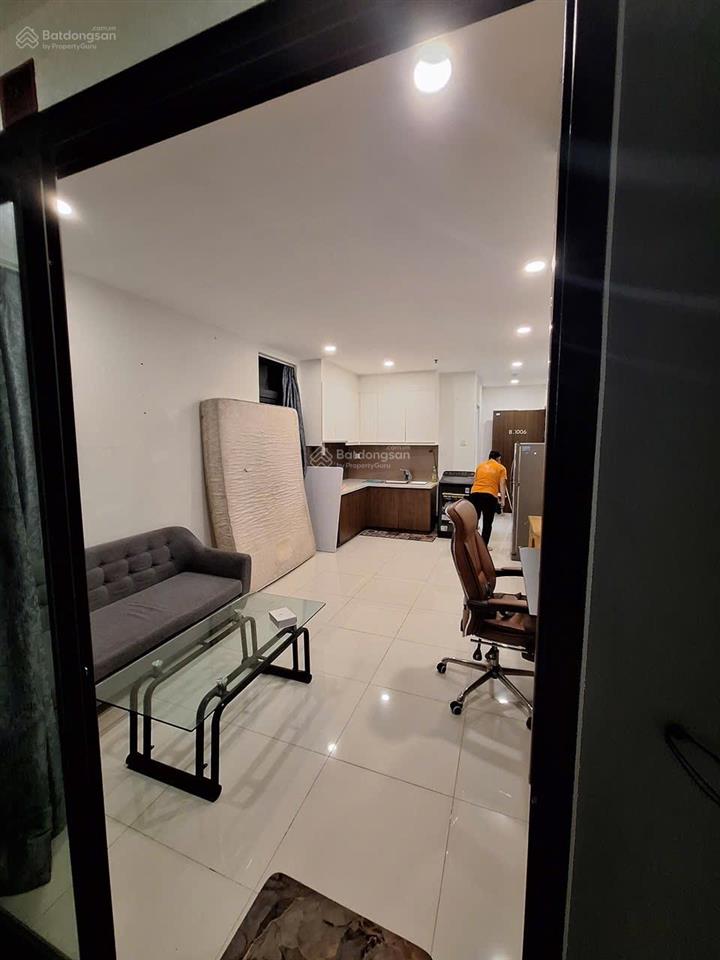 Cần cho thuê căn hộ officetel central premium số 854 tạ quang bửu, phường 5, quận 8.