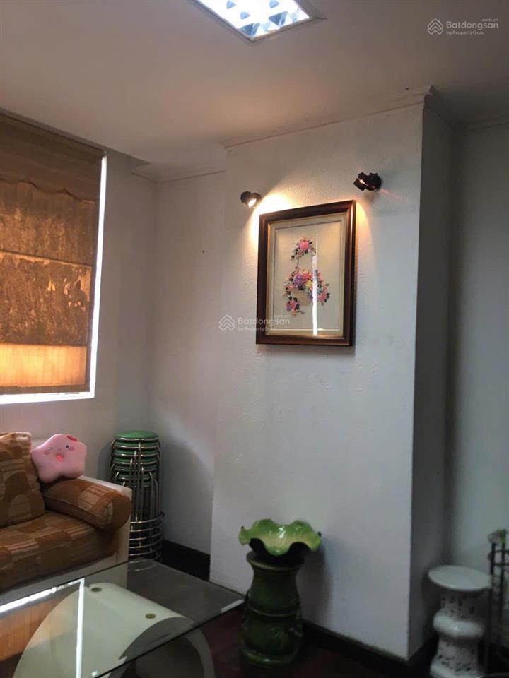 Cần cho thuê gấp căn hộ screc tower, quận 3, ngay siêu thị coopmart