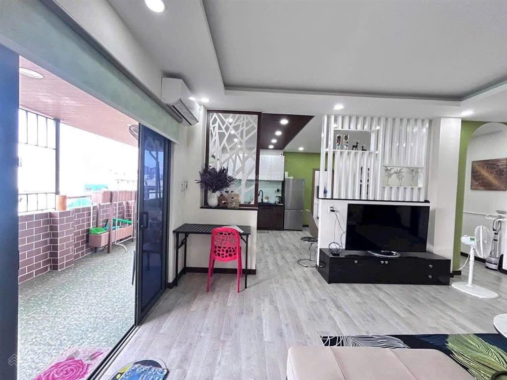 Cần bán gấp căn hộ 152 nguyễn thị tần, ngay chân cầu chữ y, quận 8