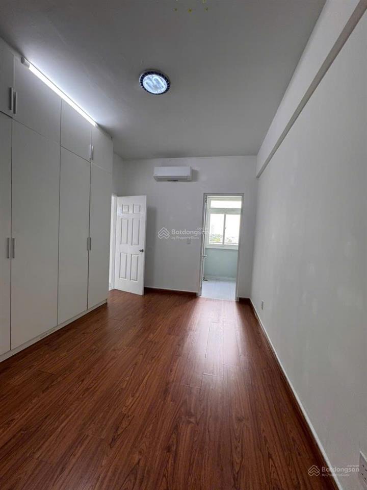 Cần bán căn hộ lê thành block b bình tân
