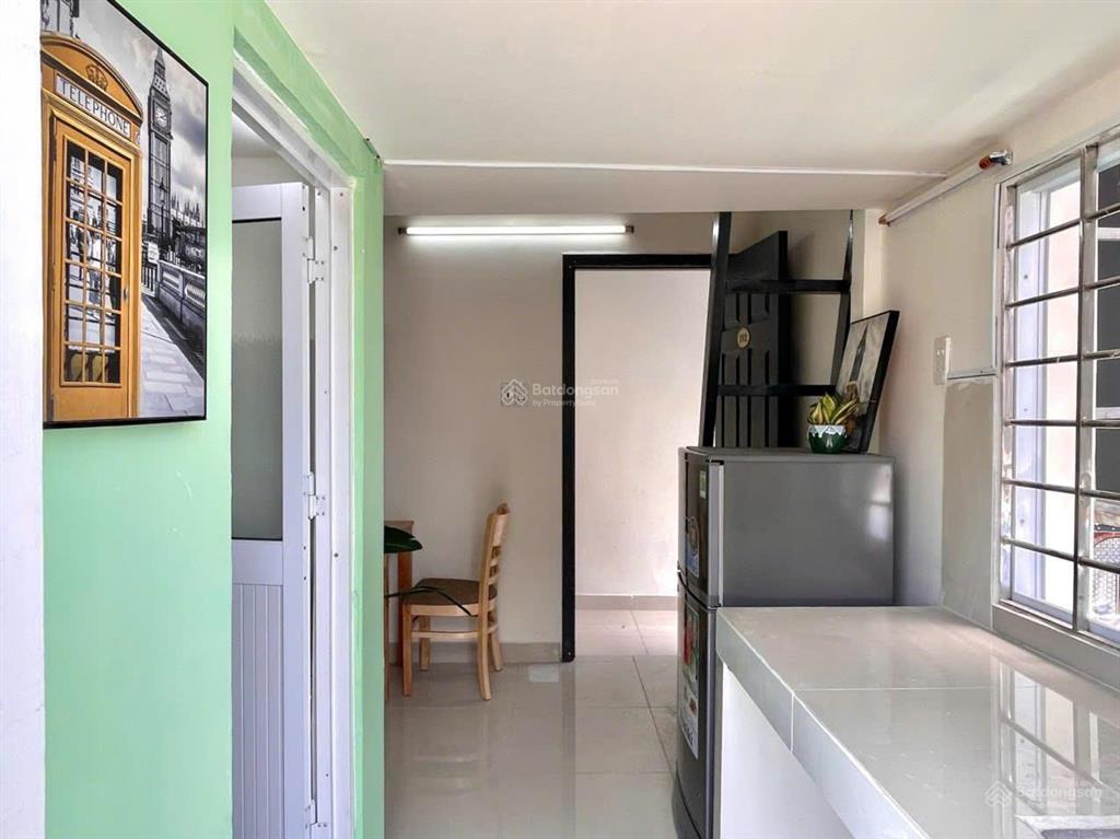 Phòng trọ có gác ngay cầu nguyễn văn cừ quận 8, gần q5 trường đh sư phạm, kh  tn, đh sài gòn