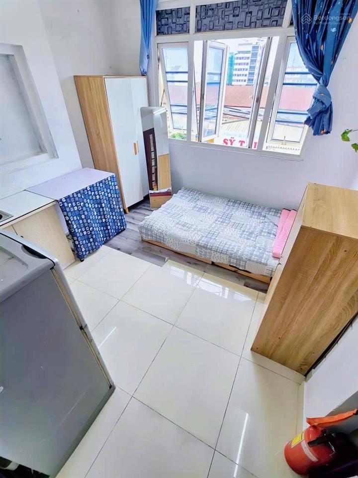 Căn hộ cửa sổ quận 4 hạt dẻ phù hợp sinh viên
