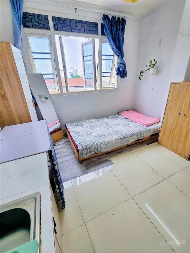 Căn hộ cửa sổ quận 4 hạt dẻ phù hợp sinh viên