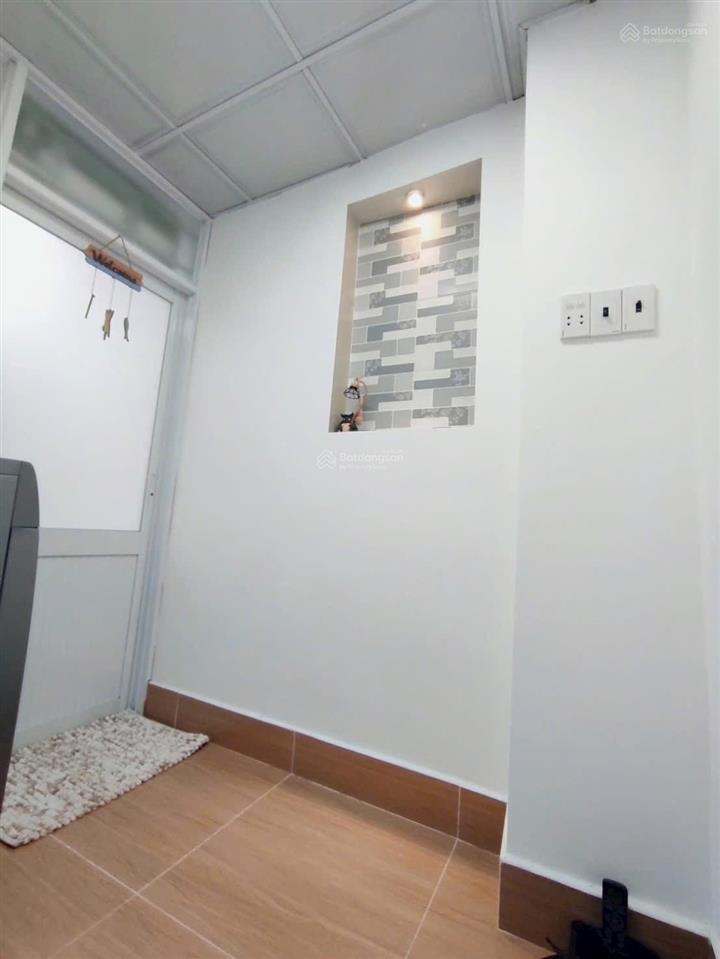 Cho thuê nhà riêng tại lê thị riêng, q1, giá cực chất 9,9 triệu, 40m2
