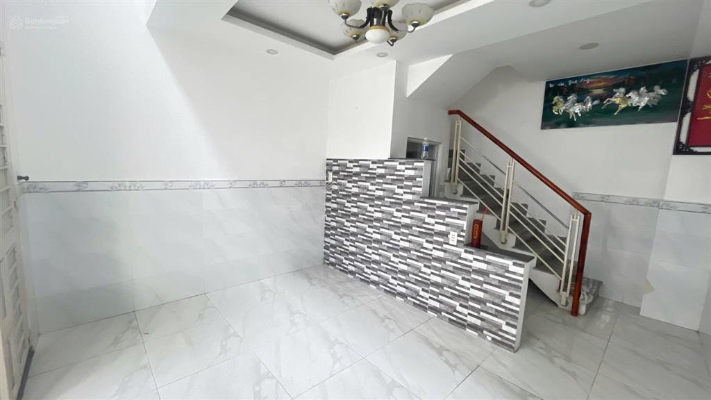 Nhà nguyên căn 2pn 3wc gần kcx tân thuận, chợ phú thuận, lacasa