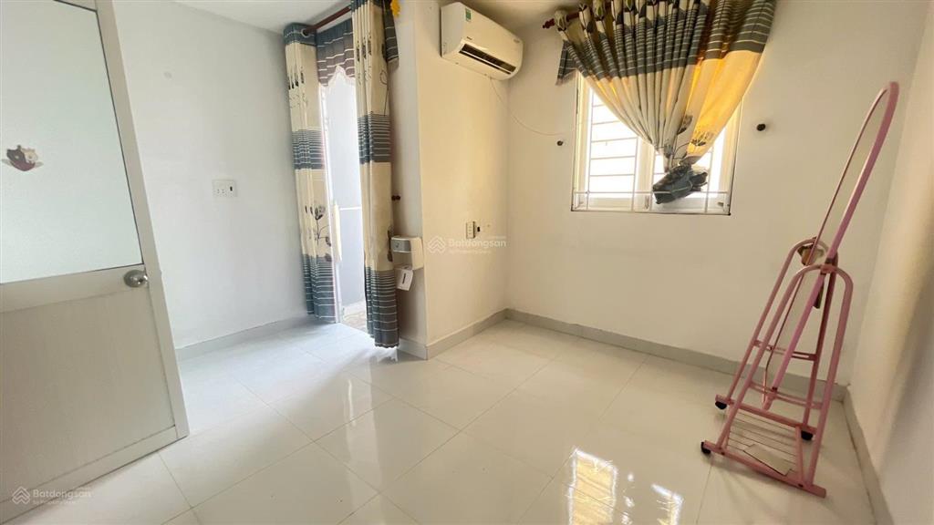 Nhà nguyên căn 2pn 3wc gần kcx tân thuận, chợ phú thuận, lacasa
