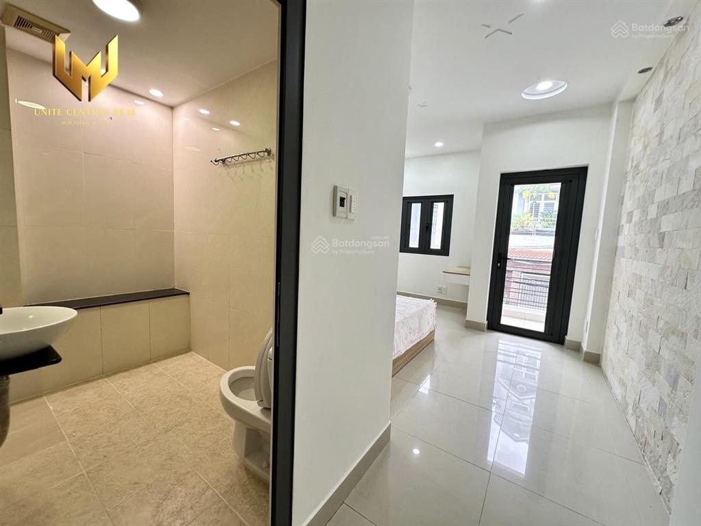 Cho thuê nhà nguyên căn 4pn 3wc, full nội thất mới, ô tô tận cửa, lý phục man quận 7