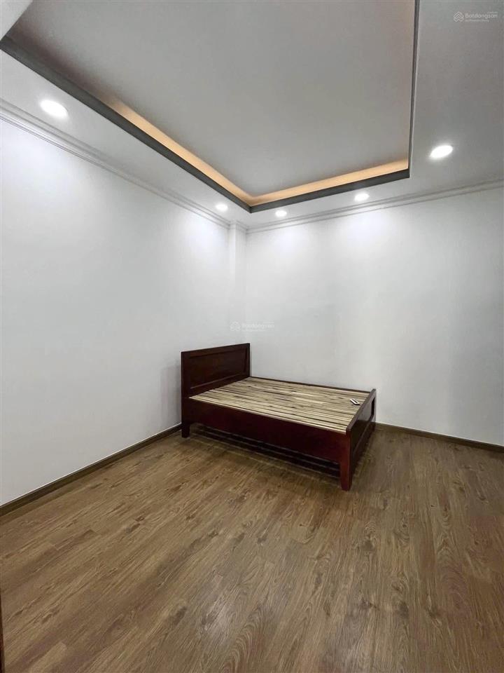 Nhà nguyên căn quận 7, 4pn, 5wc, full nội thất, dt 4,5 x12, lê thị chợ