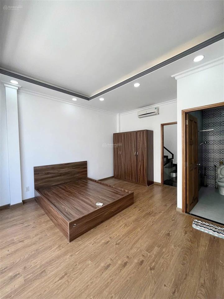 Nhà nguyên căn quận 7, 4pn, 5wc, full nội thất, dt 4,5 x12, lê thị chợ