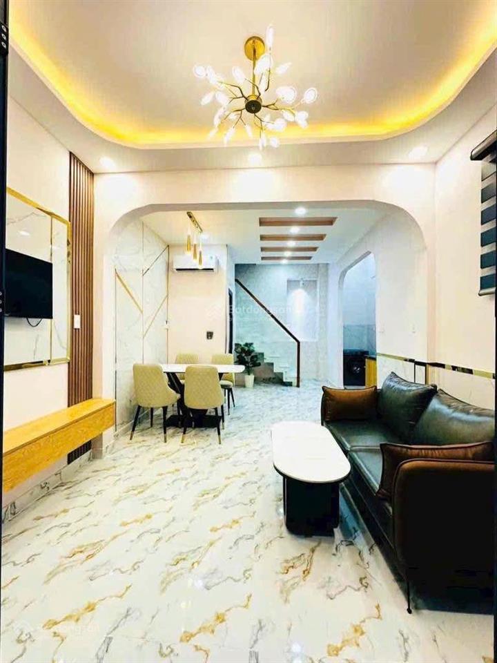 Cho thuê nhà nguyên căn huỳnh mẫn đạt quận 5, 2pn 2wc, full nội thất, 50m2