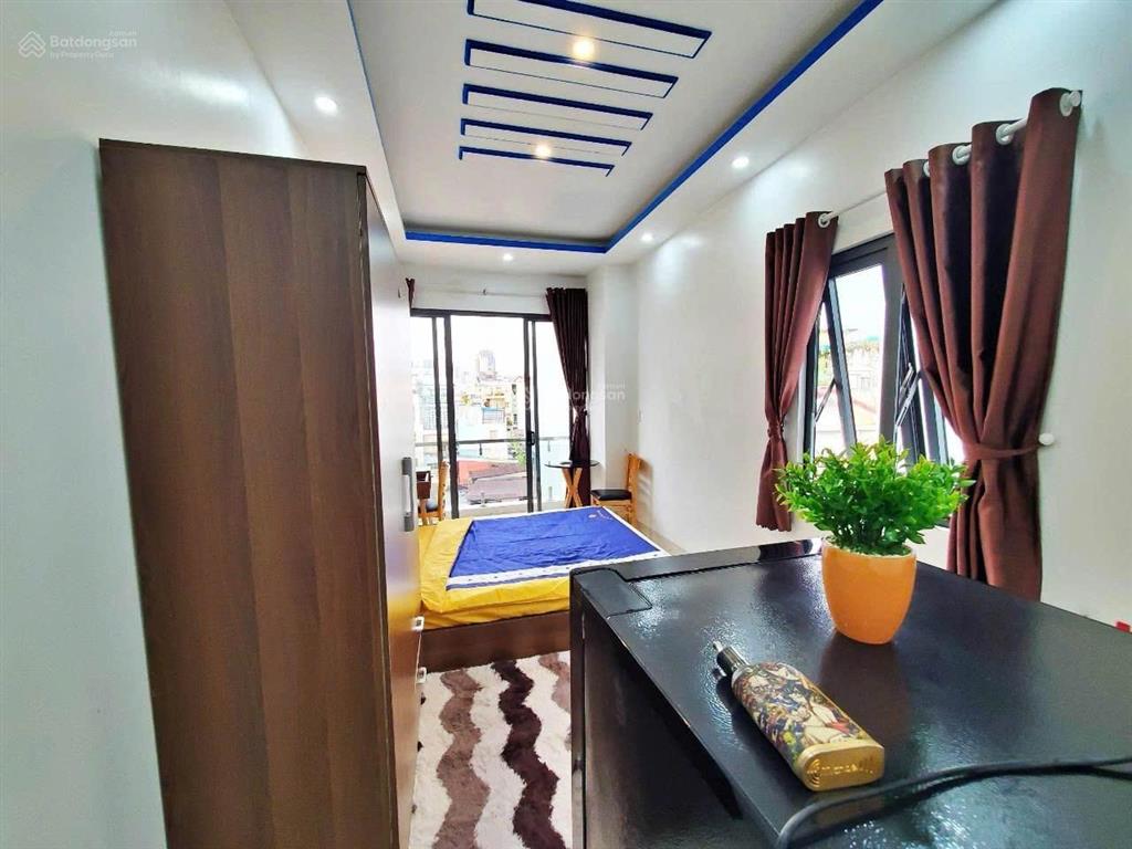 Căn hộ ban công quận 4 ngay khánh hội, đầy đủ nội thất. gần sát bên quận 1