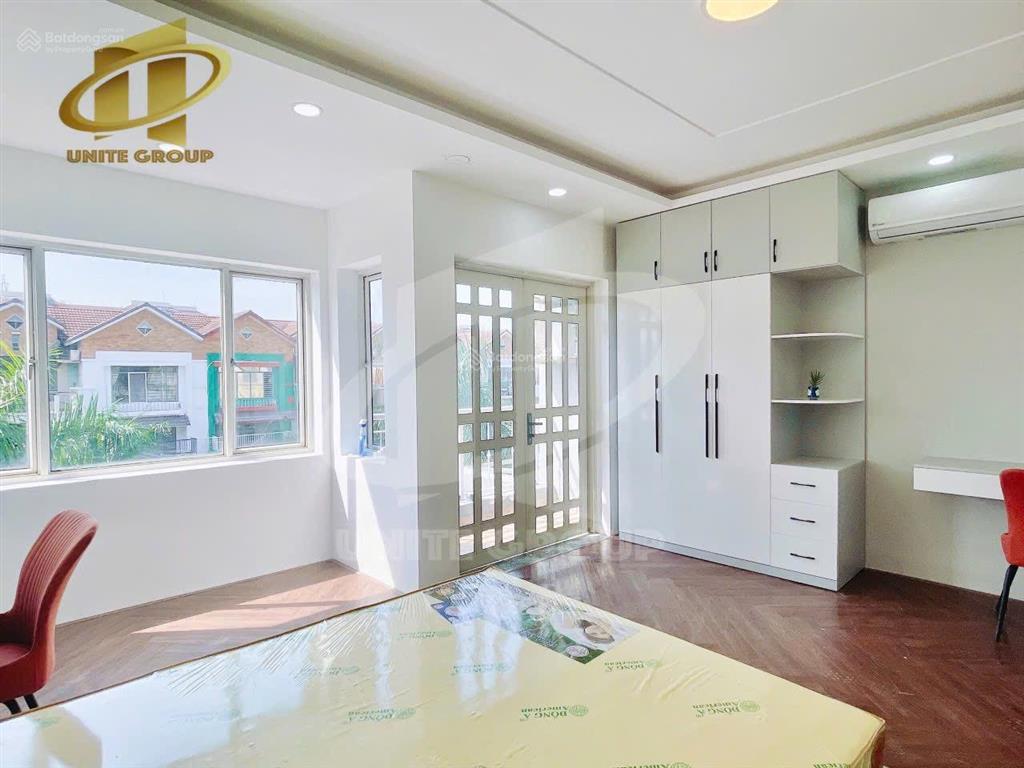 Chính chủ cho thuê căn hộ 1pn ban công, full nội thất, mặt tiền trần trọng cung quận 7