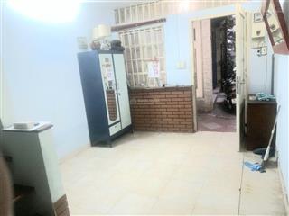 Cho thuê nhà nguyên căn, 30m2, 1 trệt + 1 lầu, đường nguyễn văn trỗi, trung tâm phú nhuận